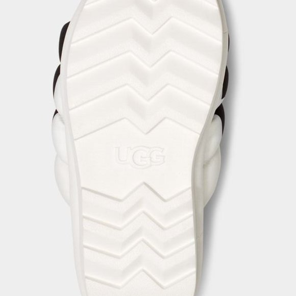 UGG Maxi Slide Logo Sandal. New! - Picture 7 of 11
